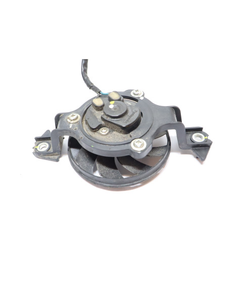 Yamaha MT-125, kylarfläkt