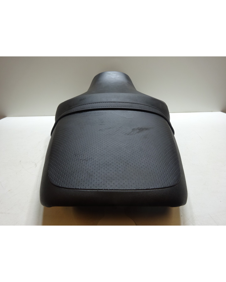 Kawasaki ZZR1400, sadel