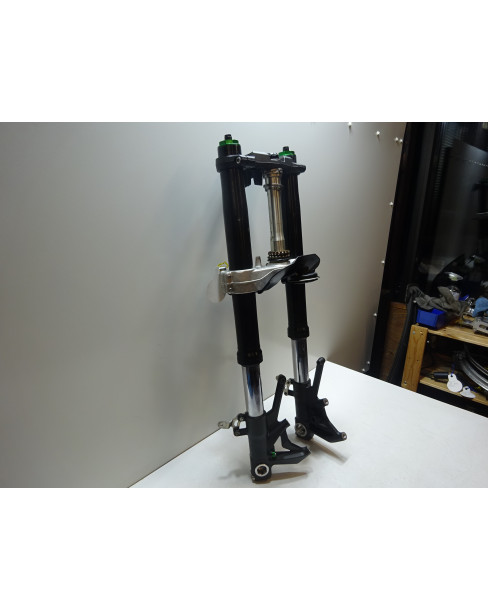 Kawasaki ZZR1400, framgaffel 2