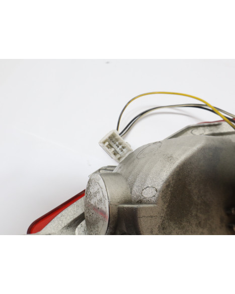 Piaggio MP3 125/300/400/500, baklykta vänster