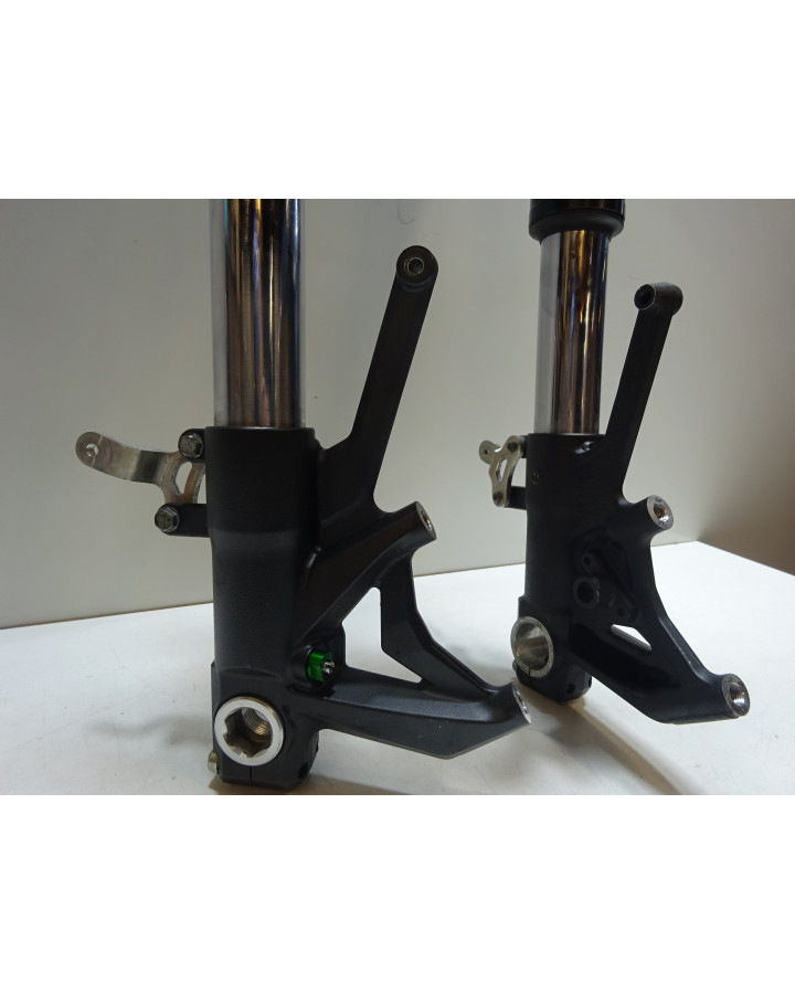 Kawasaki ZZR1400, framgaffel