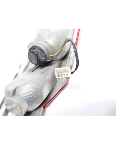 Piaggio MP3 125/300/400/500, baklykta höger