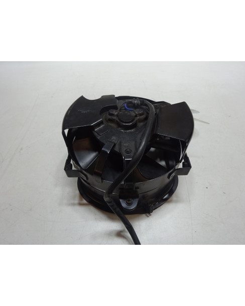 Suzuki VZ800 Marauder, kylarfläkt 2