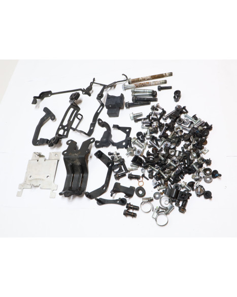 Yamaha MT-125, skruvkit