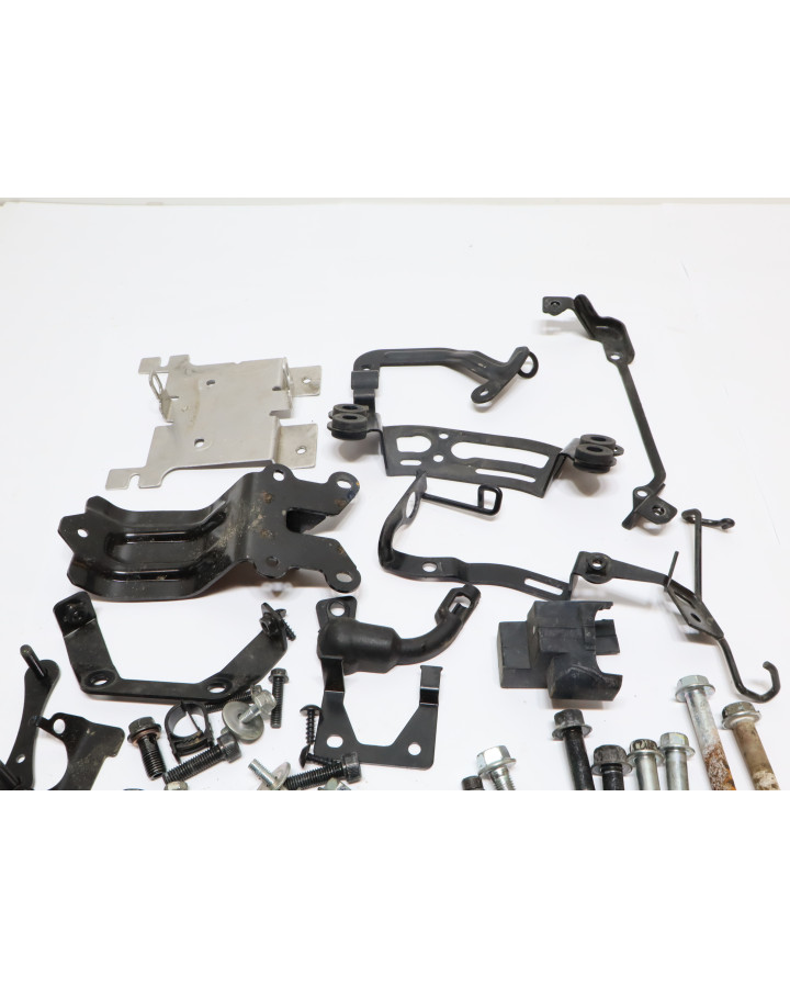 Yamaha MT-125, skruvkit