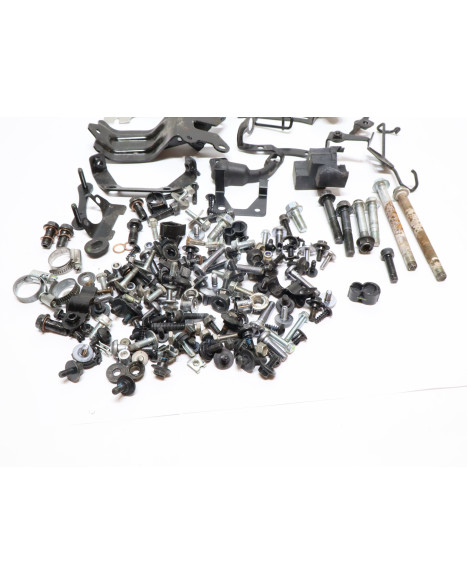 Yamaha MT-125, skruvkit