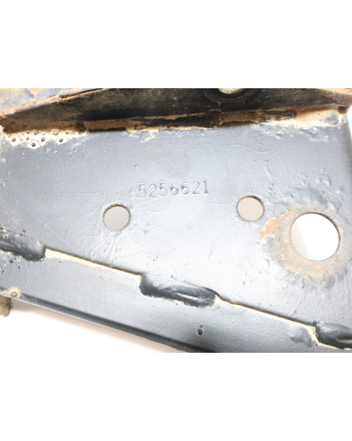 Polaris Ranger XP 570, övre bärarm höger bak