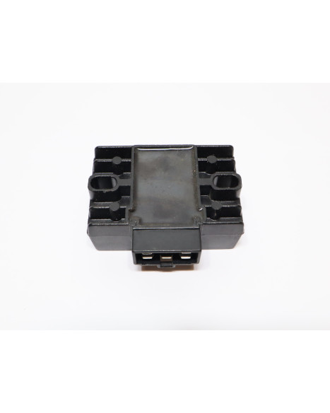 Yamaha Aerox/Neos, voltregulator