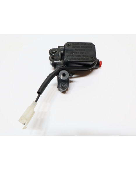 Yamaha Aerox, bromscylinder bak