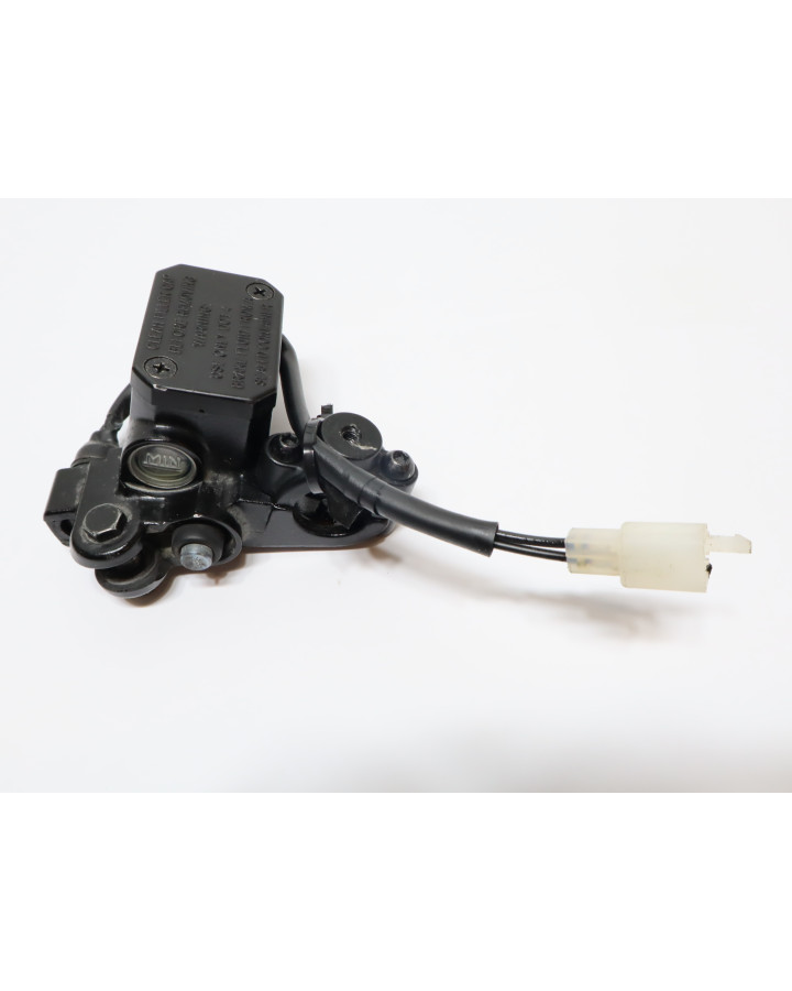 Yamaha Aerox, bromscylinder bak