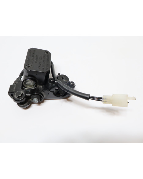 Yamaha Aerox, bromscylinder bak