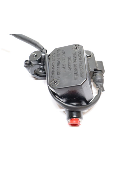 Yamaha Aerox, bromscylinder bak