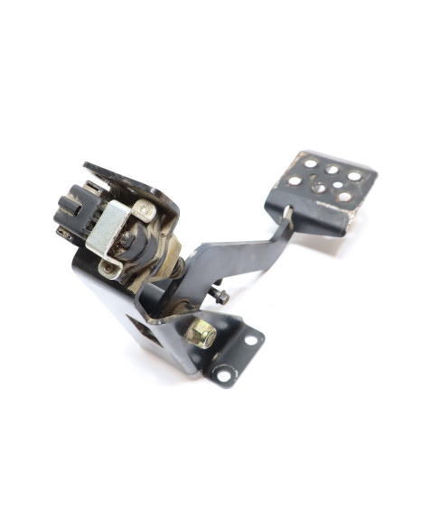 Polaris Ranger XP 570, bromspedal