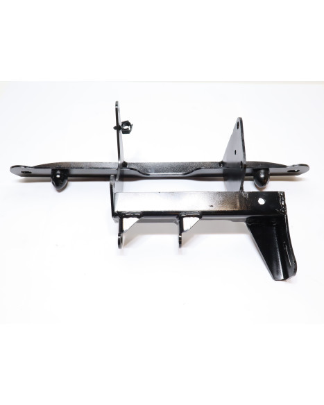 Ligier JS RC / Microcar MGO/M8/F8C, främre motorfäste