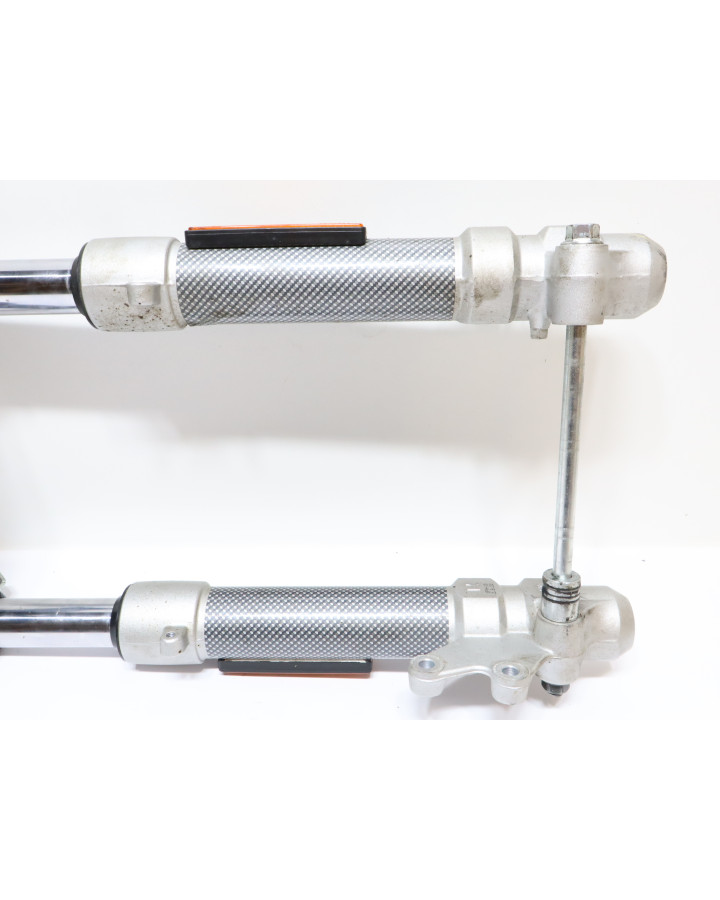 Yamaha Aerox, framgaffel