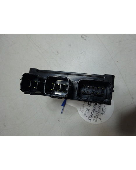 Kawasaki ZZR1400, säkringsdosa/reläbox