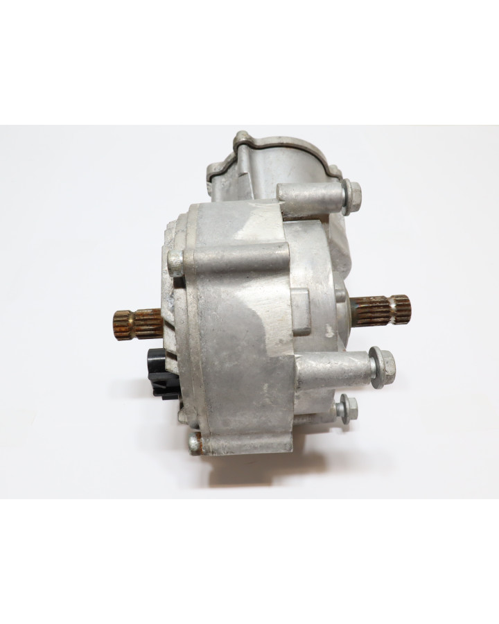 Stels Geupard Trophy 800, EPS styrservo