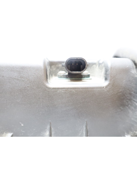 Aprilia Dorsoduro 750, luftburkskåpa