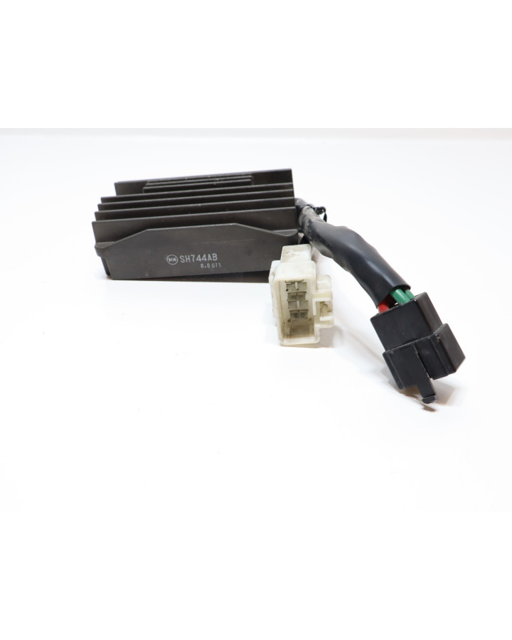 Aprilia Dorsoduro 750, voltregulator