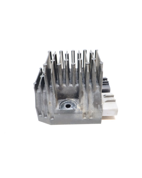 Yamaha YZF-R1, voltregulator