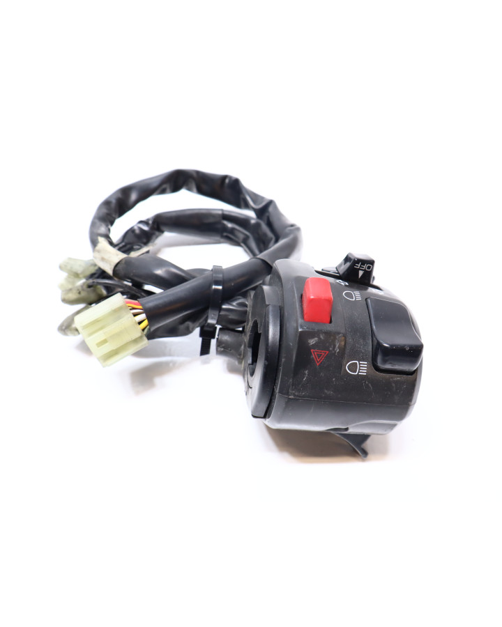 Yamaha YZF-R1, omkopplare vänster