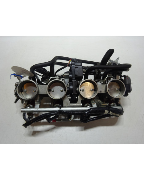 Kawasaki ZZR1400, gasspjäll/insprut