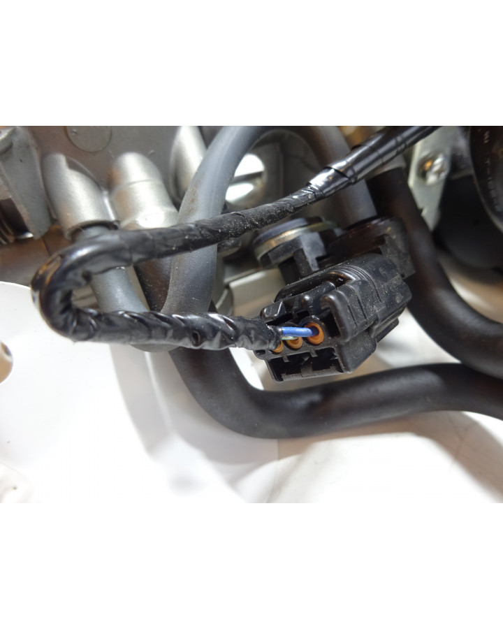 Kawasaki ZZR1400, gasspjäll/insprut