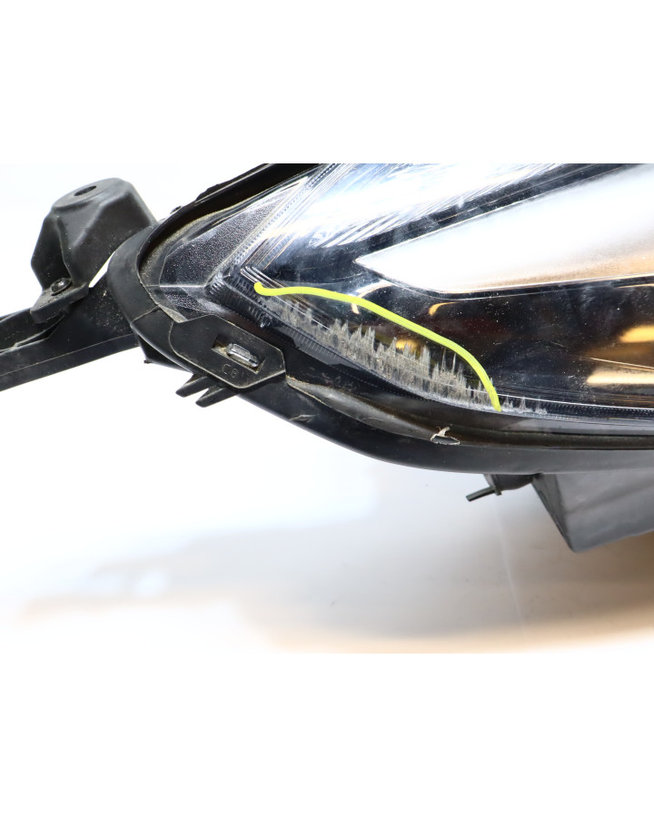 Ligier JS60, framlykta höger