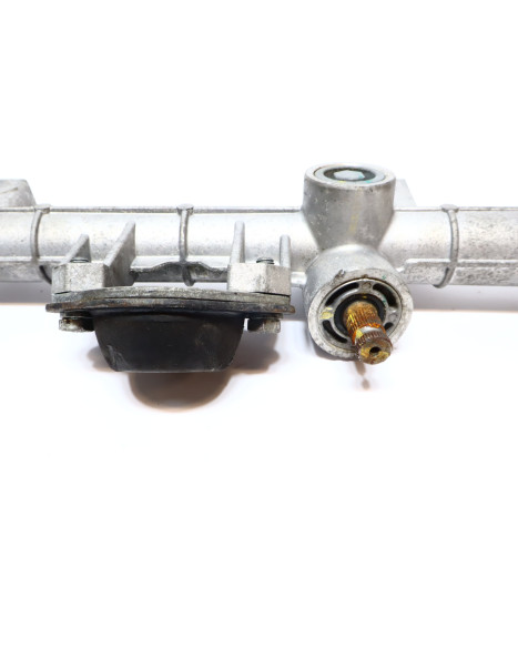 Aixam S8/S9, styrväxel