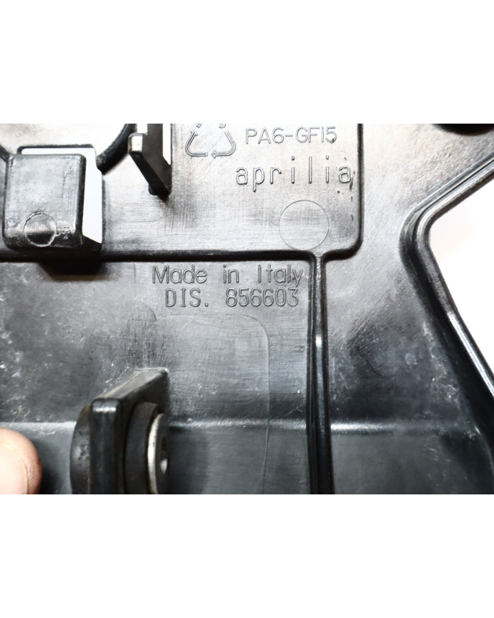 Aprilia Dorsoduro 750, fäste hastighetsmätare