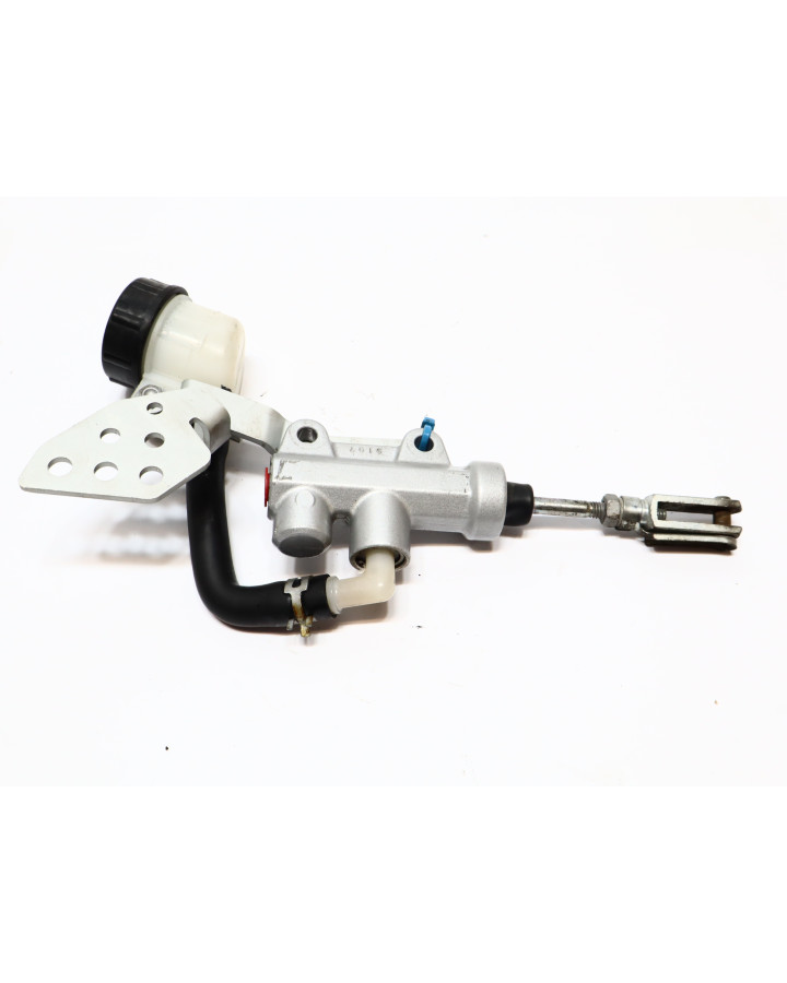 Aprilia Dorsoduro 750, bromscylinder bak