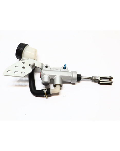 Aprilia Dorsoduro 750, bromscylinder bak