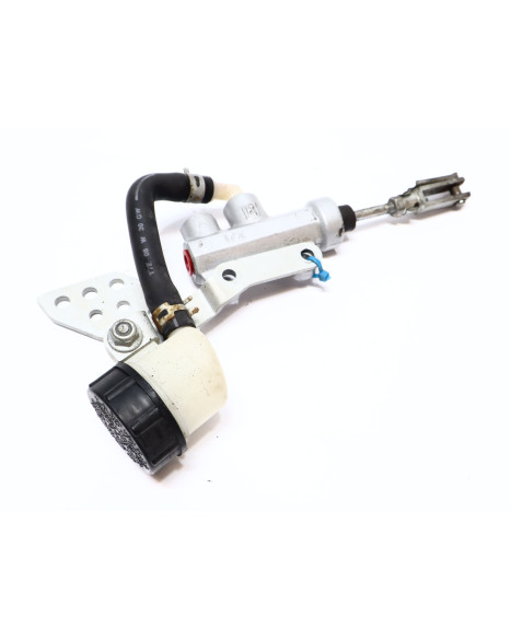 Aprilia Dorsoduro 750, bromscylinder bak