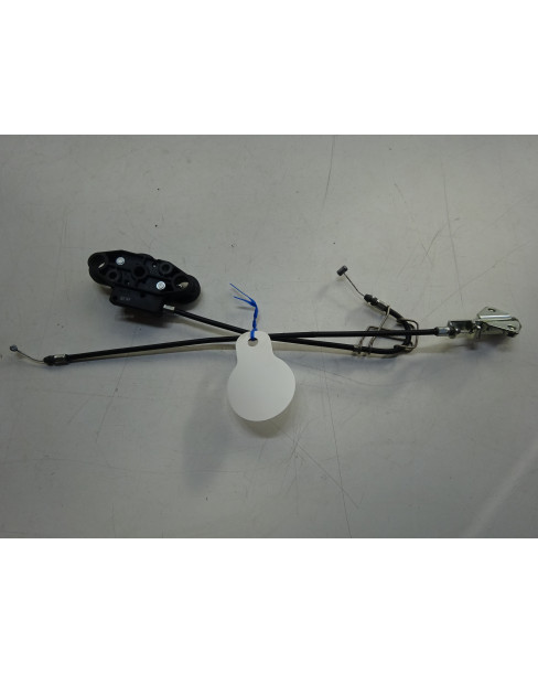 Kawasaki ZZR1400, sadellås 2