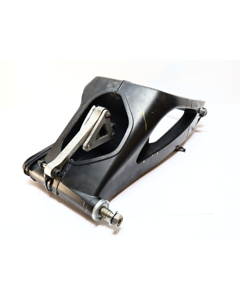 Yamaha YZF-R1, sving 2