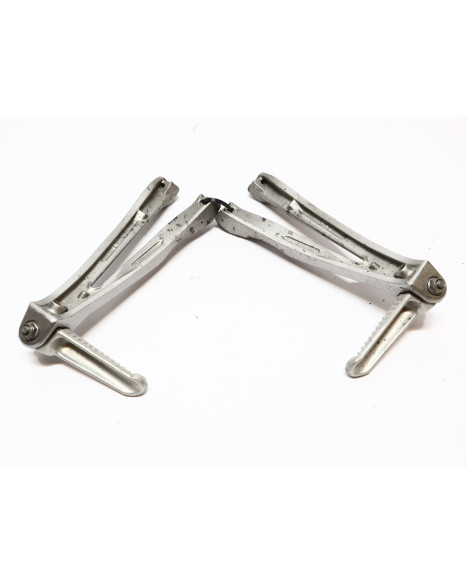 Yamaha YZF-R1, passagerarfotpinne komplett (par)