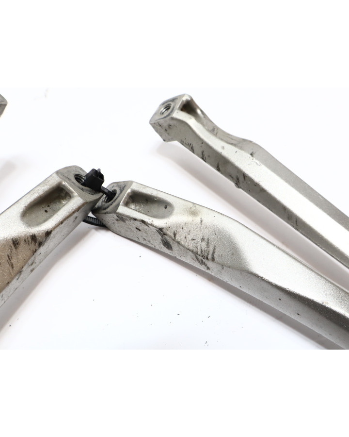 Yamaha YZF-R1, passagerarfotpinne komplett (par)