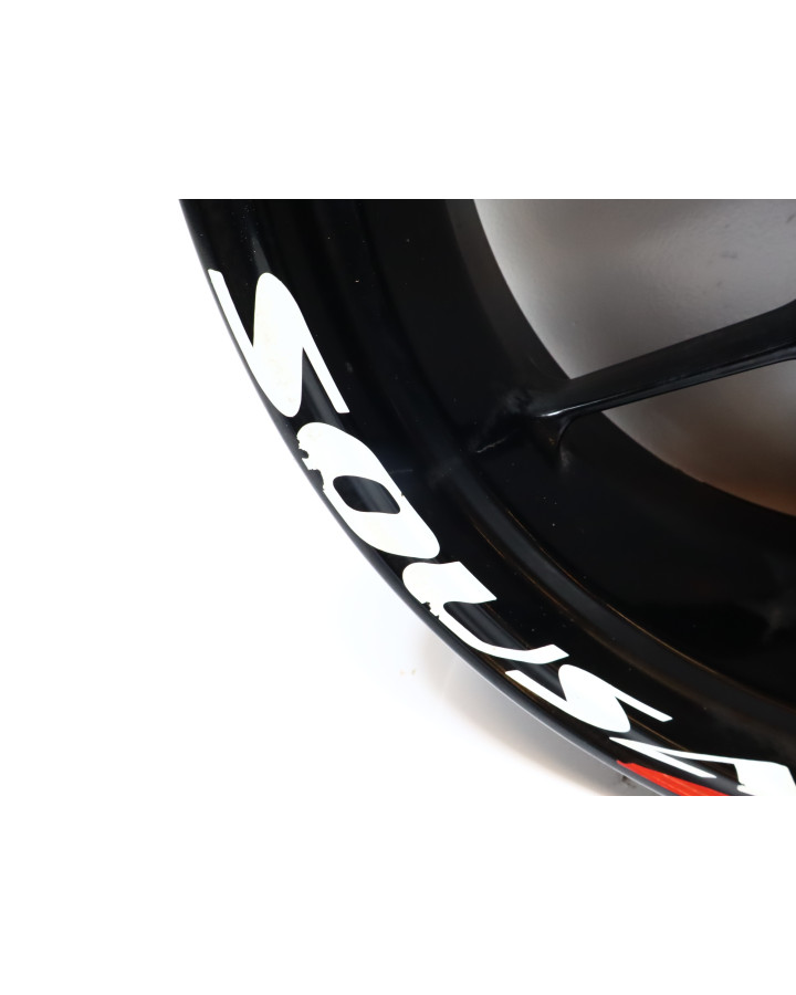 Aprilia Dorsoduro 750, bakfälg