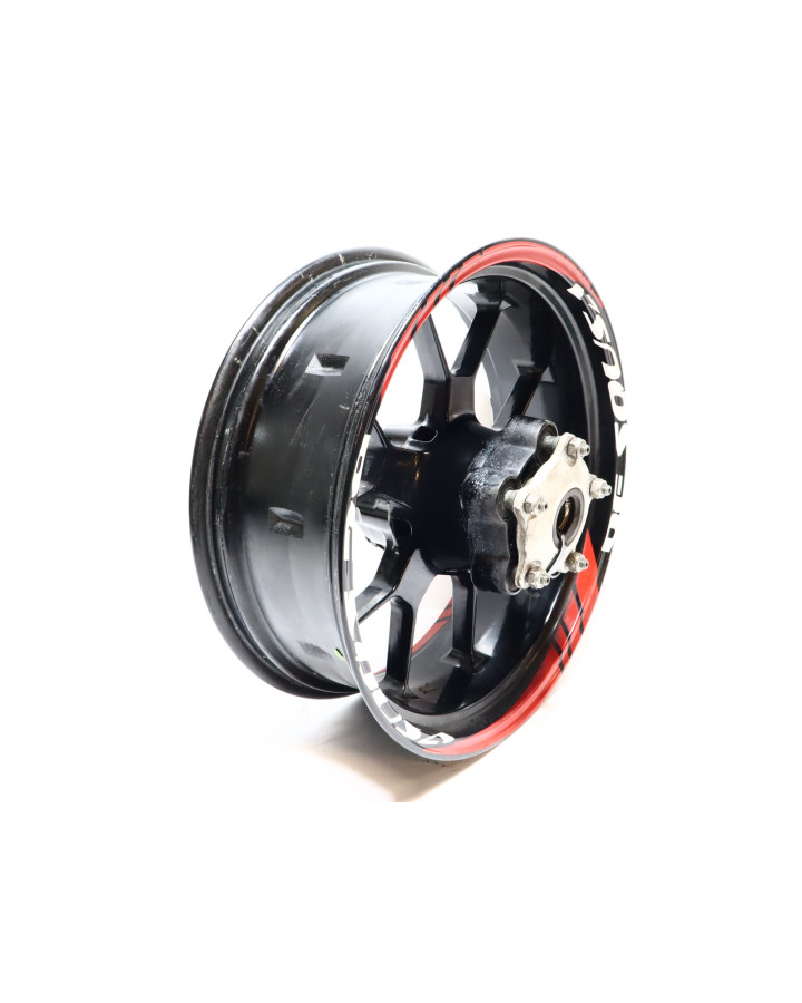 Aprilia Dorsoduro 750, bakfälg