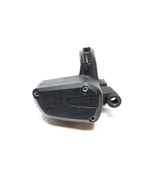 Aprilia Dorsoduro 750, bromscylinder fram