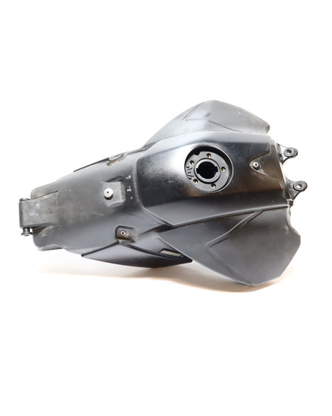 Aprilia Dorsoduro 750, bränsletank