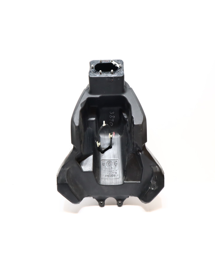 Aprilia Dorsoduro 750, bränsletank