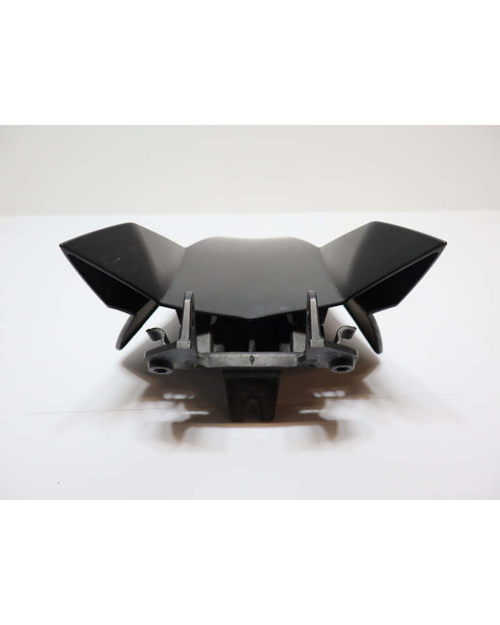 Aprilia Dorsoduro 750, framskärm