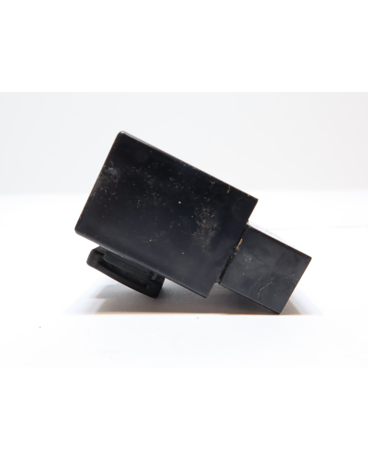 Yamaha YZF-R1, relä