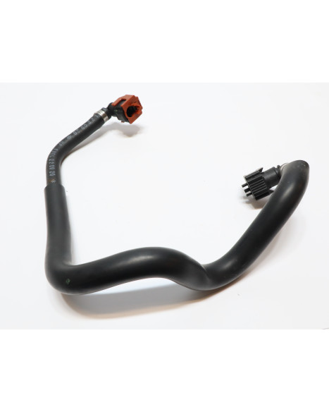 Yamaha Tenere 700, bränslesslang