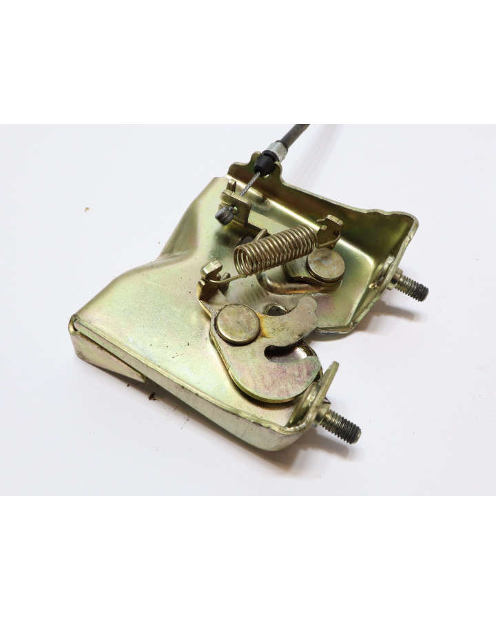 Kymco ZX Fever, sadellås med vajer