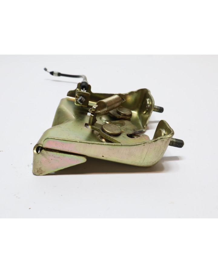 Kymco ZX Fever, sadellås med vajer