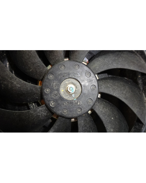 Kawazaki Z300, kylarfläkt