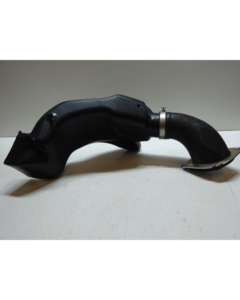 Kawasaki ZZR1400, luftintag höger 2