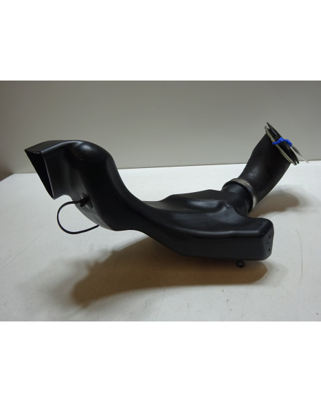 Kawasaki ZZR1400, luftintag höger